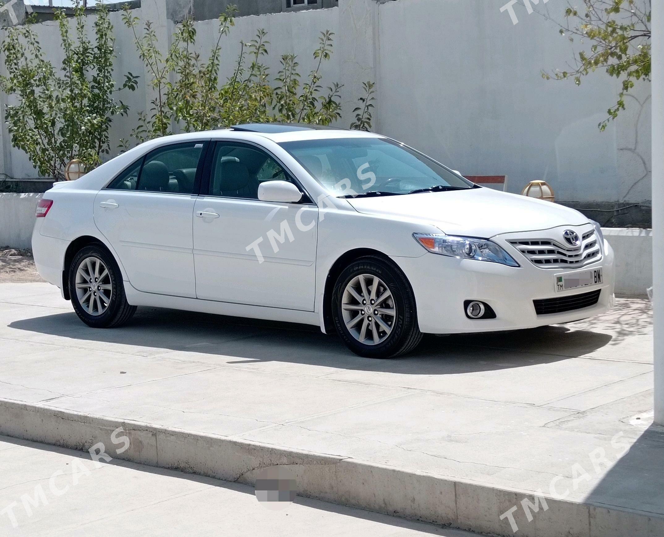 Toyota Camry 2011 - 240 000 TMT - Балканабат - img 2