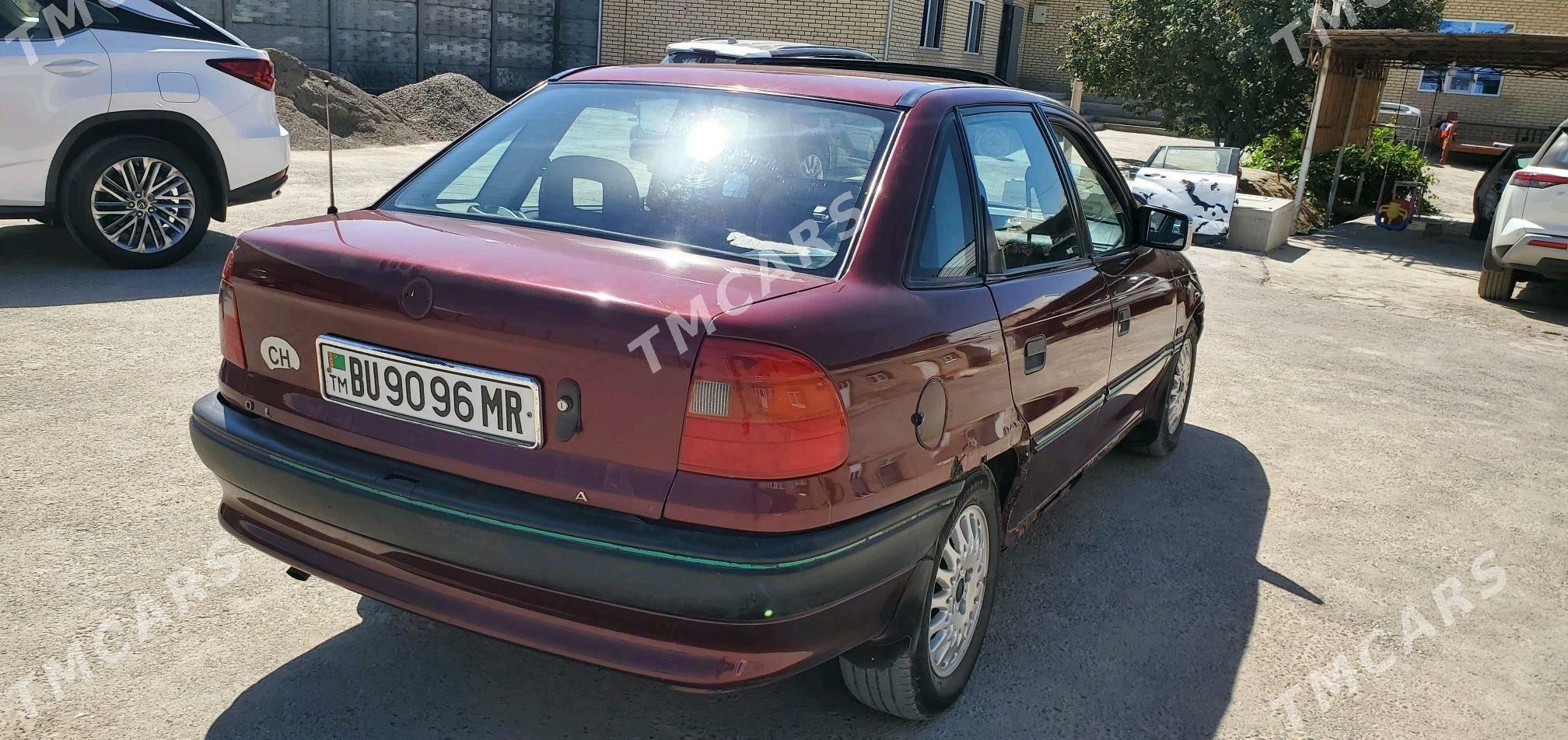 Opel Astra 1992 - 30 000 TMT - Мары - img 3