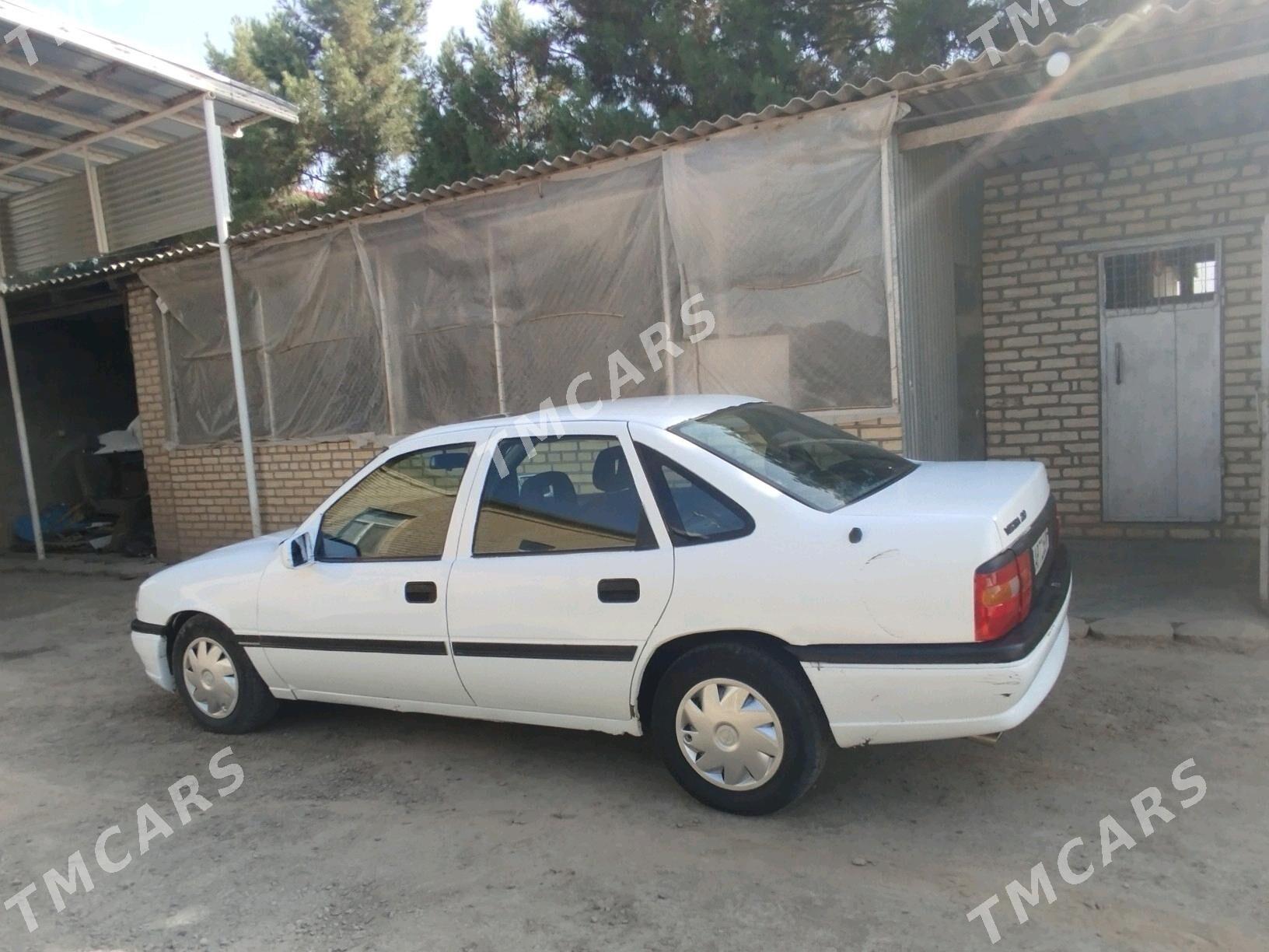 Opel Vectra 1993 - 17 000 TMT - Мары - img 3