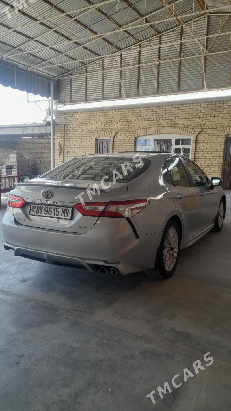Toyota Camry 2018 - 320 000 TMT - Байрамали - img 5