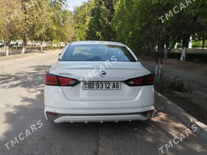 Nissan Altima 2019 - 200 000 TMT - Çoganly - img 5