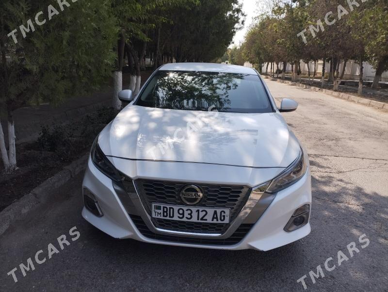 Nissan Altima 2019 - 200 000 TMT - Çoganly - img 4