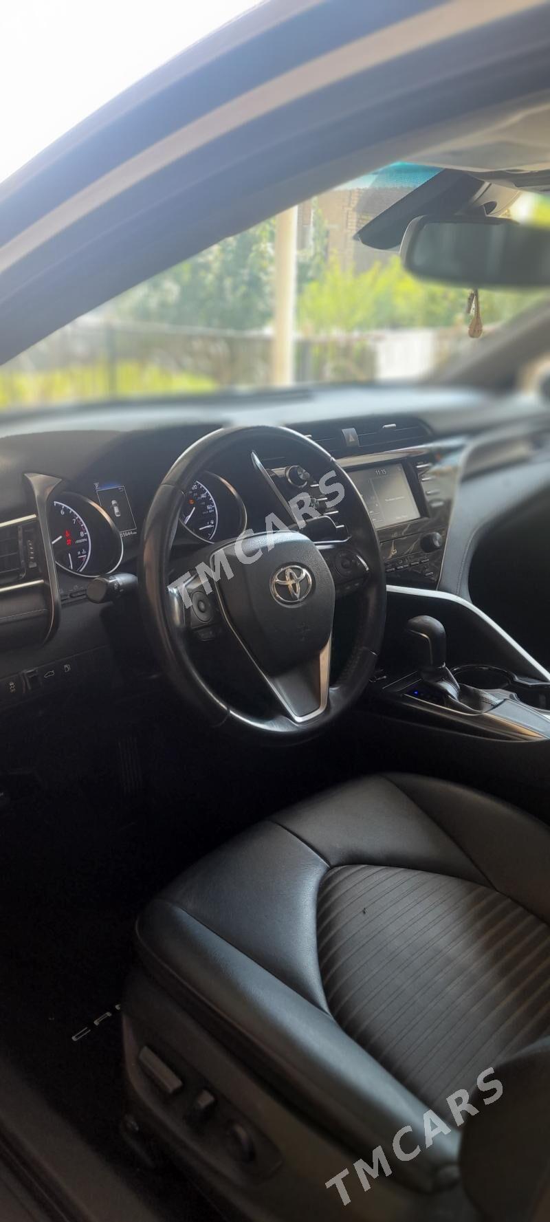 Toyota Camry 2018 - 320 000 TMT - Байрамали - img 10
