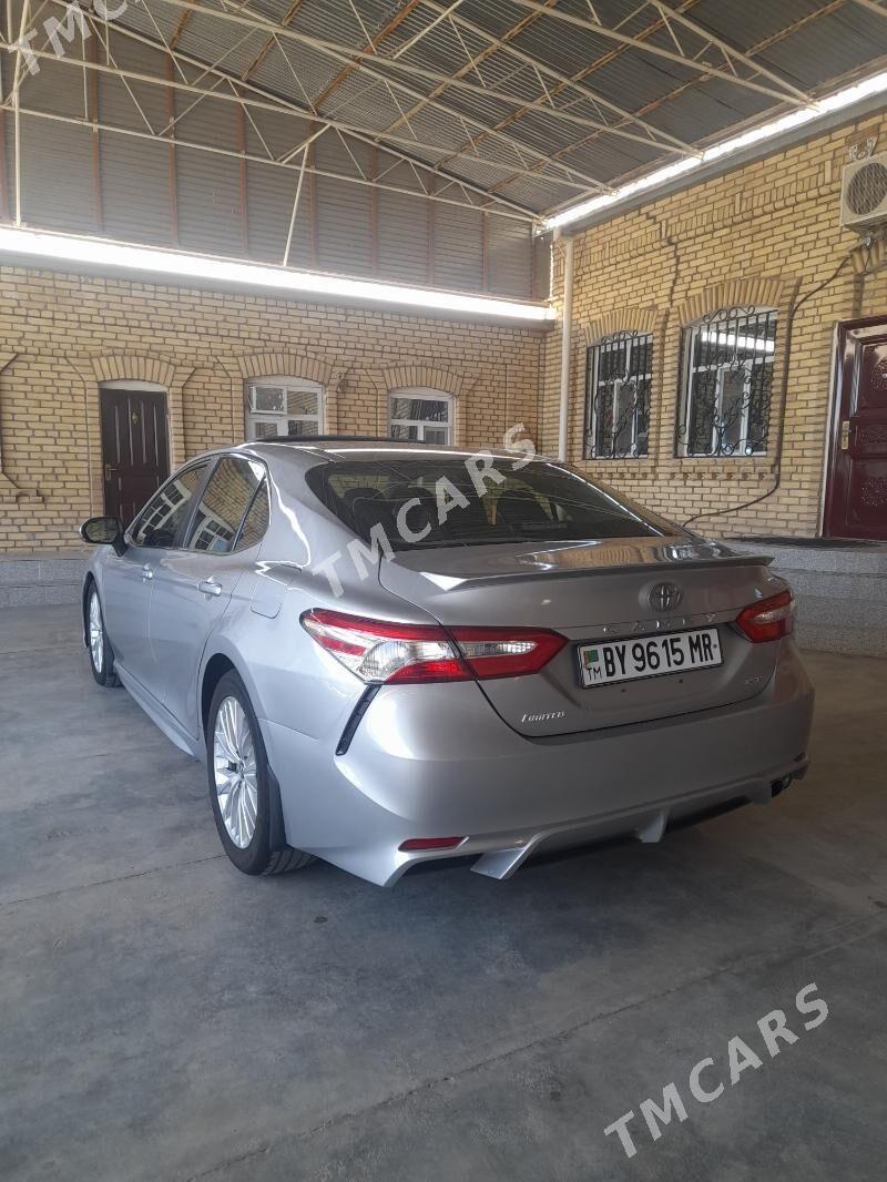 Toyota Camry 2018 - 320 000 TMT - Байрамали - img 7