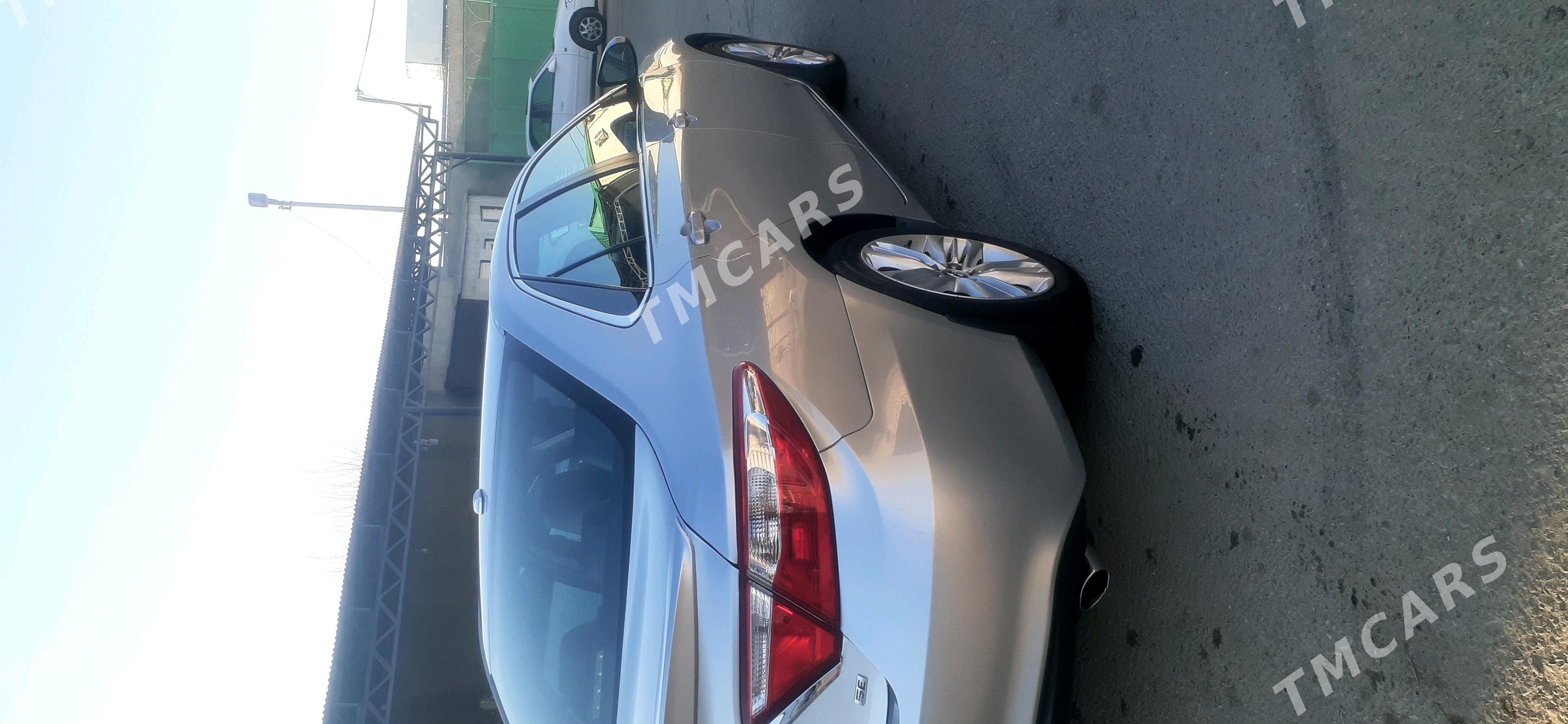 Toyota Camry 2017 - 260 000 TMT - Mary - img 4