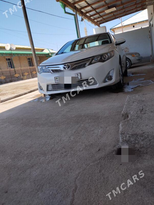 Toyota Camry 2013 - 185 000 TMT - Шабатский этрап - img 3