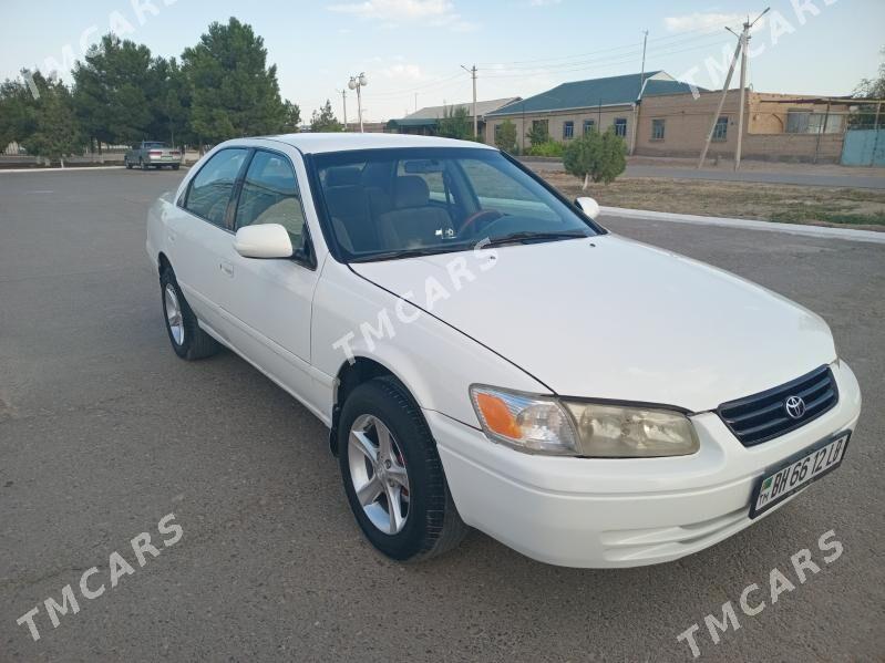 Toyota Camry 2000 - 110 000 TMT - Farap - img 3