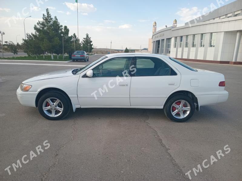 Toyota Camry 2000 - 110 000 TMT - Farap - img 4