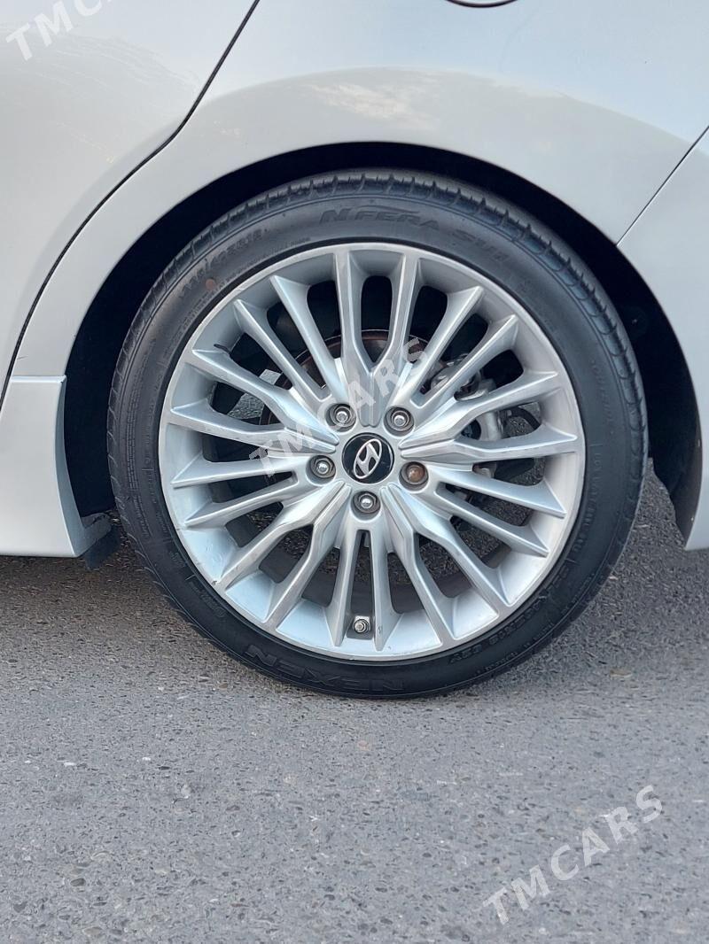 Hyundai Elantra 2017 - 200 000 TMT - 30 mkr - img 6