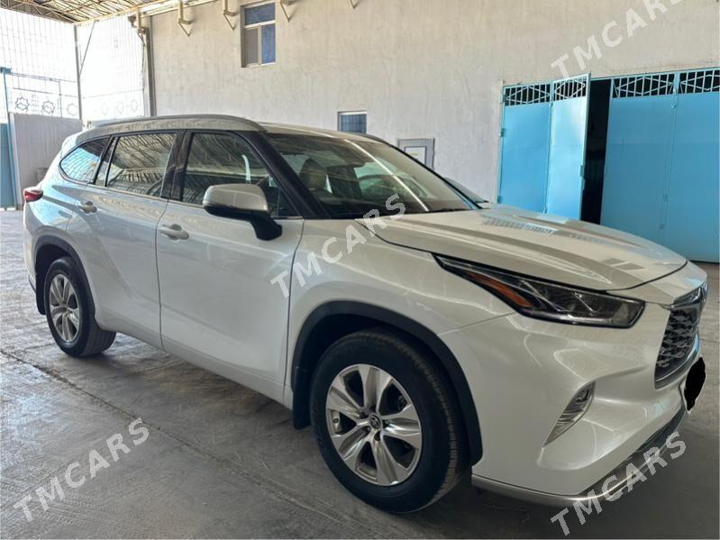 Toyota Highlander 2022 - 679 000 TMT - Мары - img 2