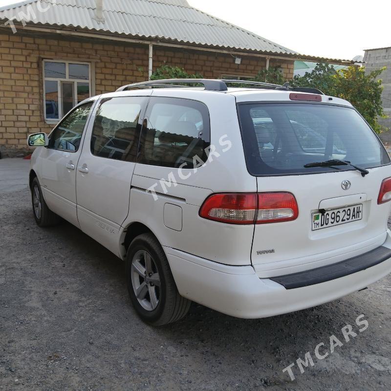 Toyota Sienna 2002 - 175 000 TMT - Ашхабад - img 2