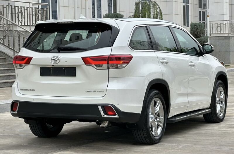 Toyota Highlander 2019 - 560 000 TMT - Ашхабад - img 2