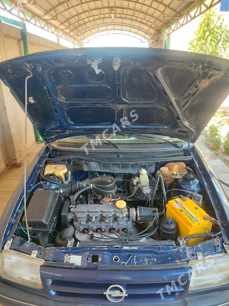 Opel Astra 1993 - 36 000 TMT - Дашогуз - img 2