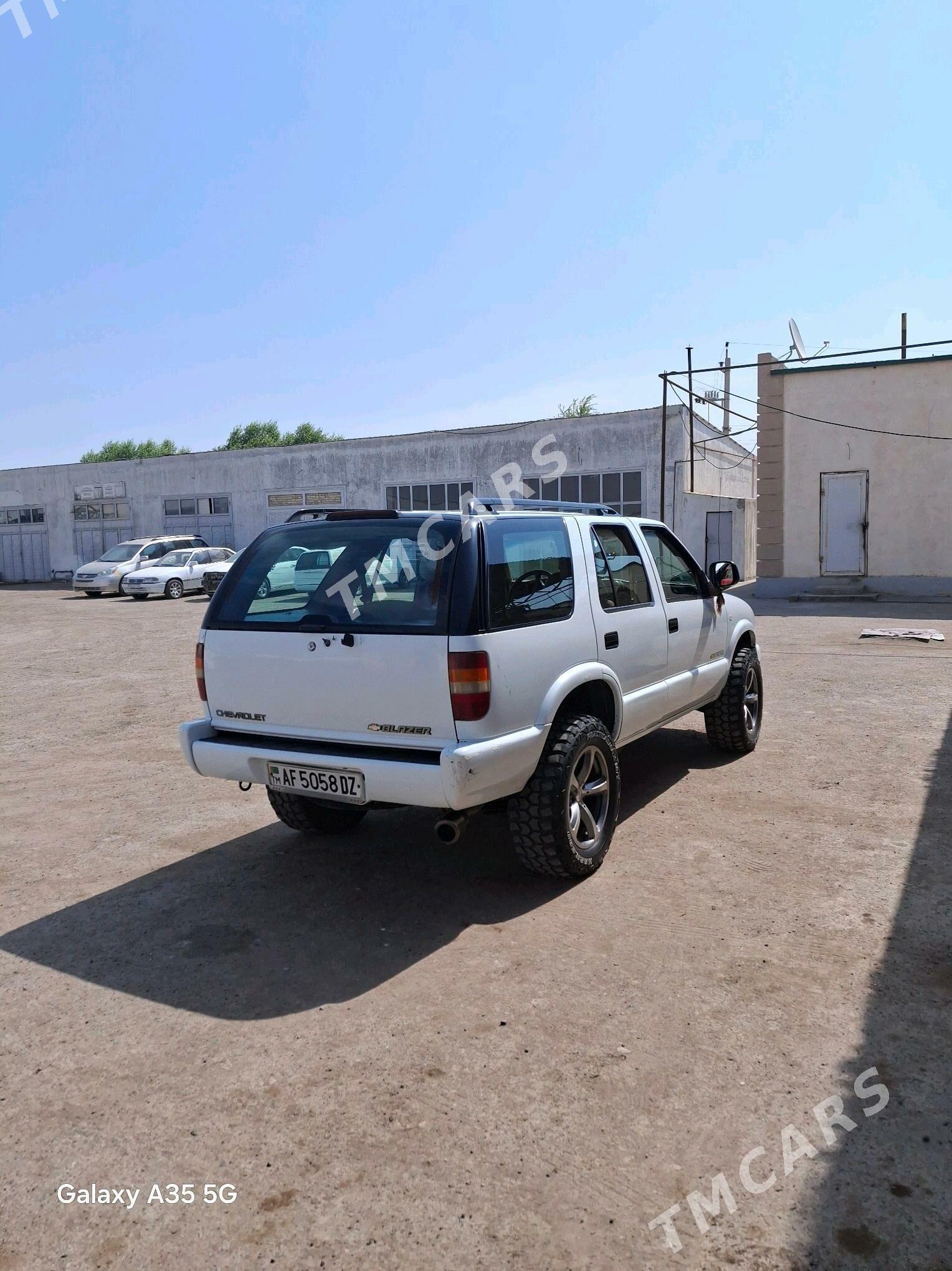 Chevrolet Blazer 1996 - 50 000 TMT - Дашогуз - img 7