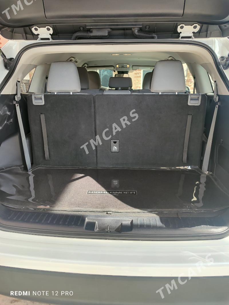Toyota Highlander 2022 - 520 000 TMT - Балканабат - img 2