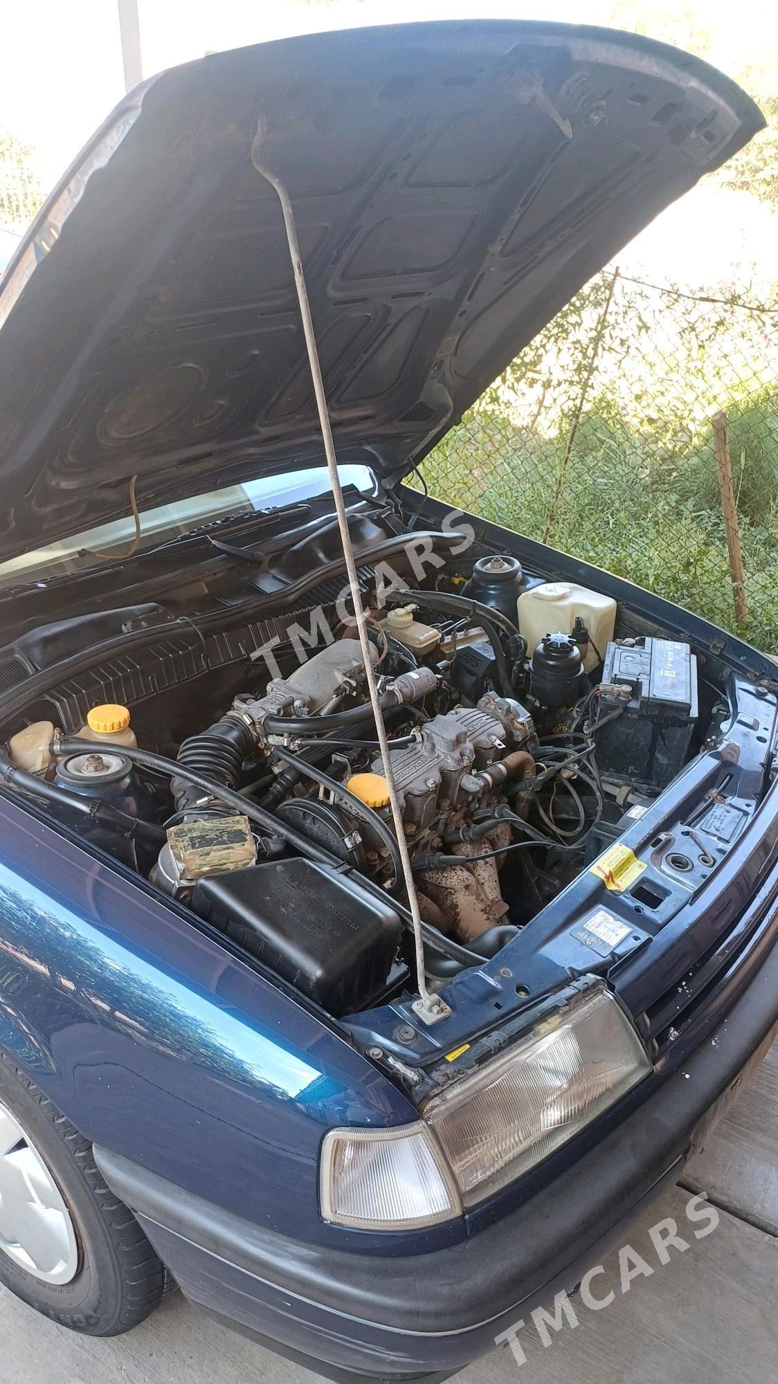 Opel Vectra 1992 - 55 000 TMT - Кёнеургенч - img 6
