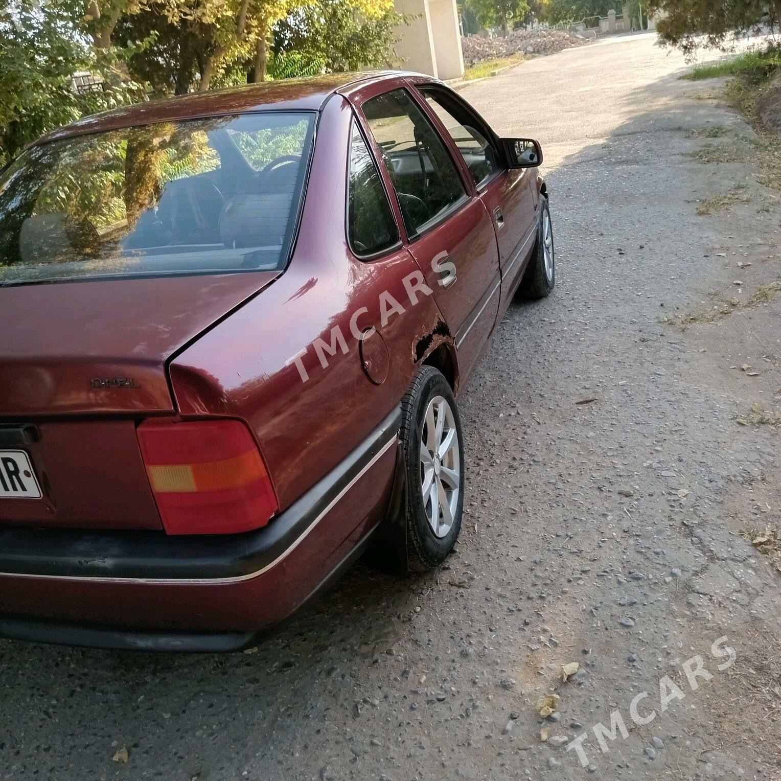 Opel Vectra 1992 - 23 000 TMT - Мары - img 2