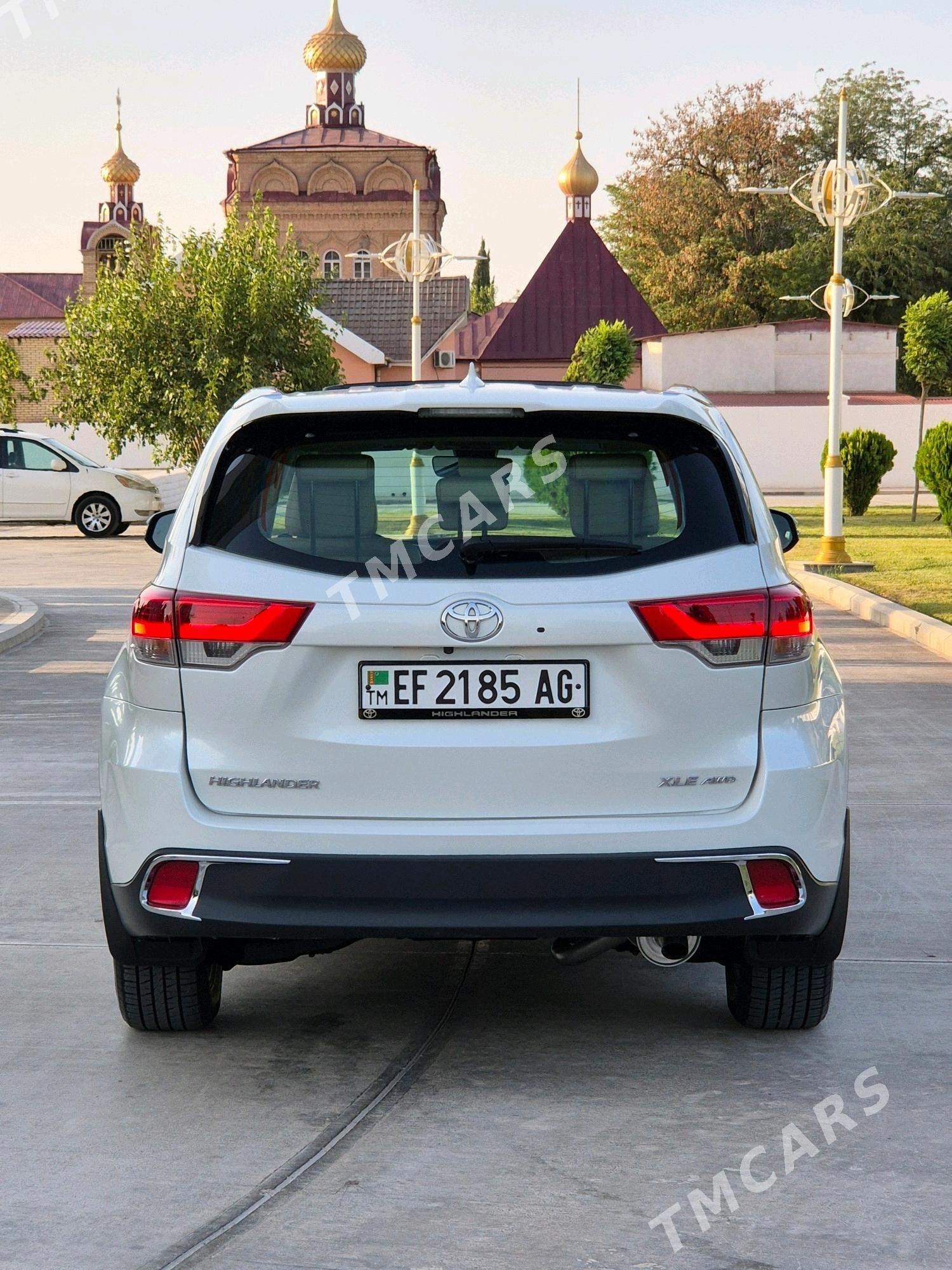 Toyota Highlander 2018 - 510 000 TMT - Ашхабад - img 4
