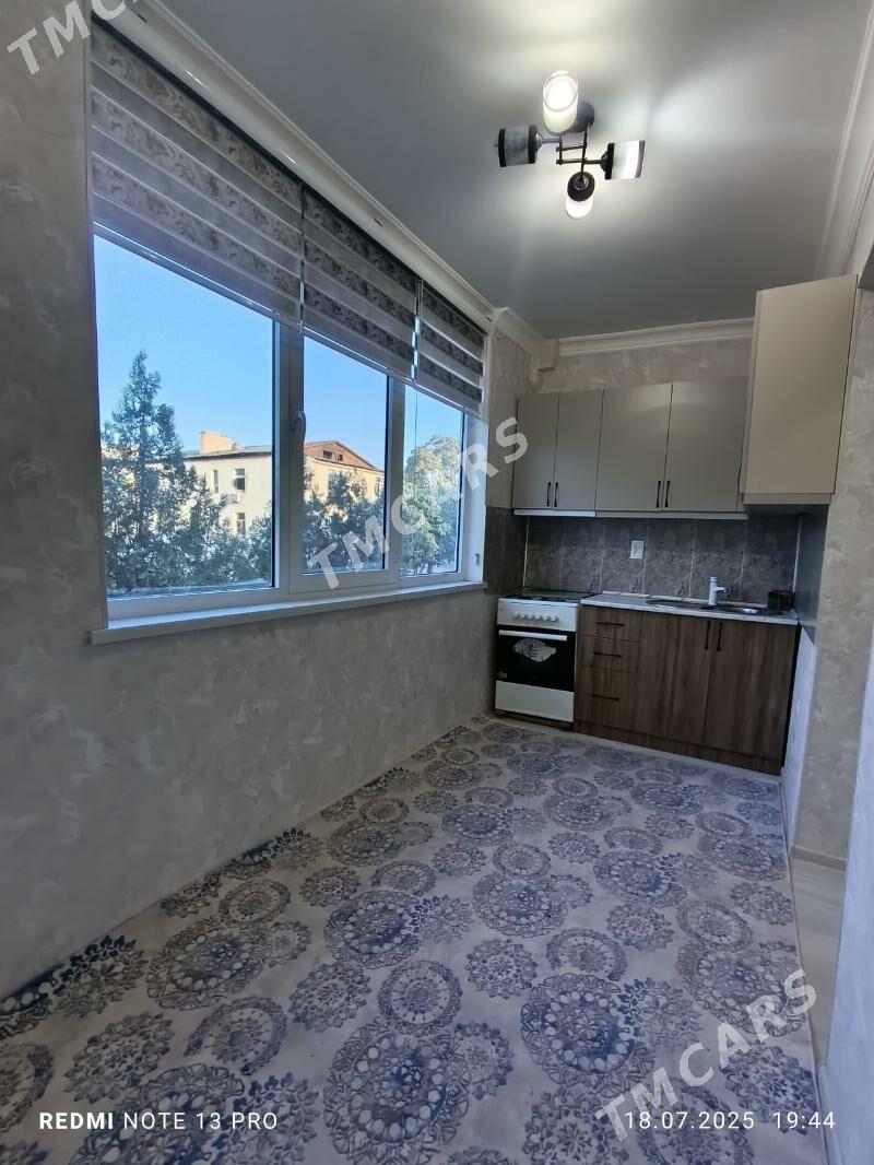 30 mkr 3/2 etazy 1 kom - Aşgabat - img 4