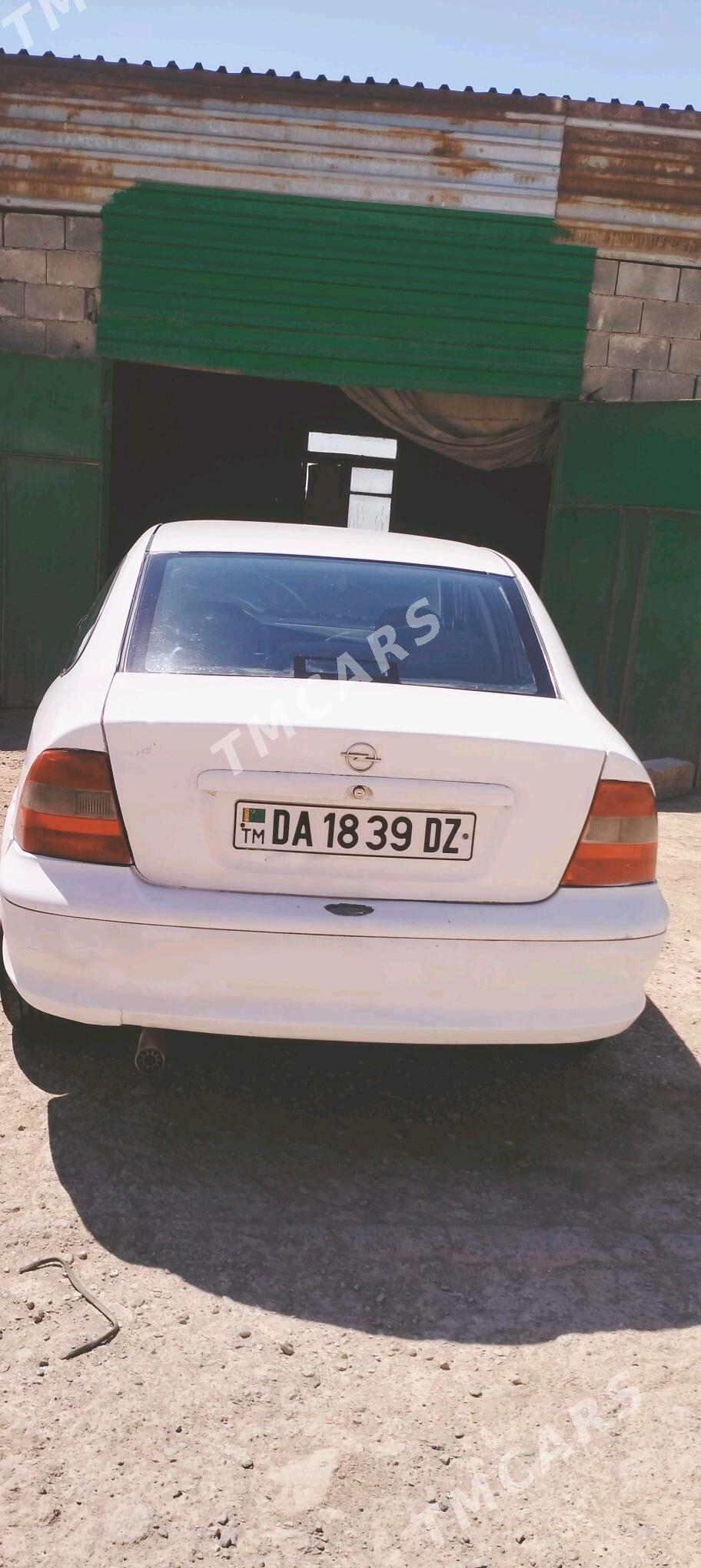 Opel Vectra 1997 - 36 000 TMT - Рухубелентский этрап - img 2