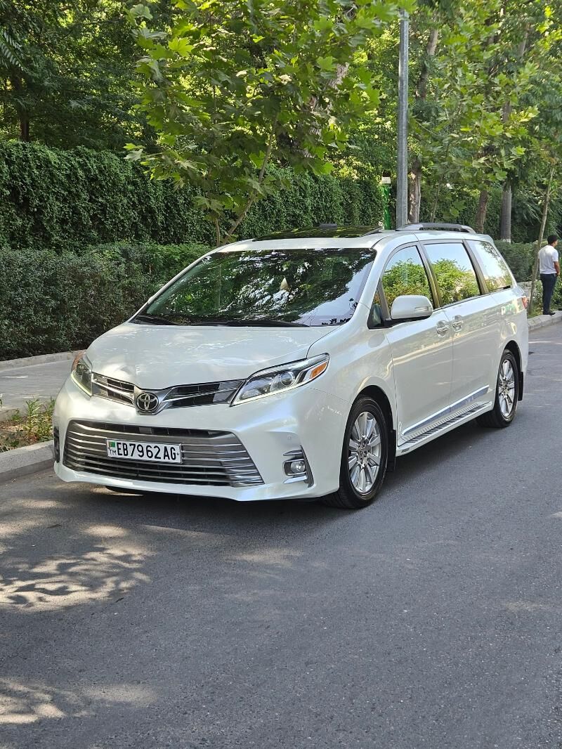 Toyota Sienna 2017 - 520 000 TMT - Aşgabat - img 8