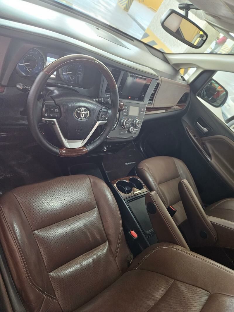 Toyota Sienna 2017 - 520 000 TMT - Aşgabat - img 4