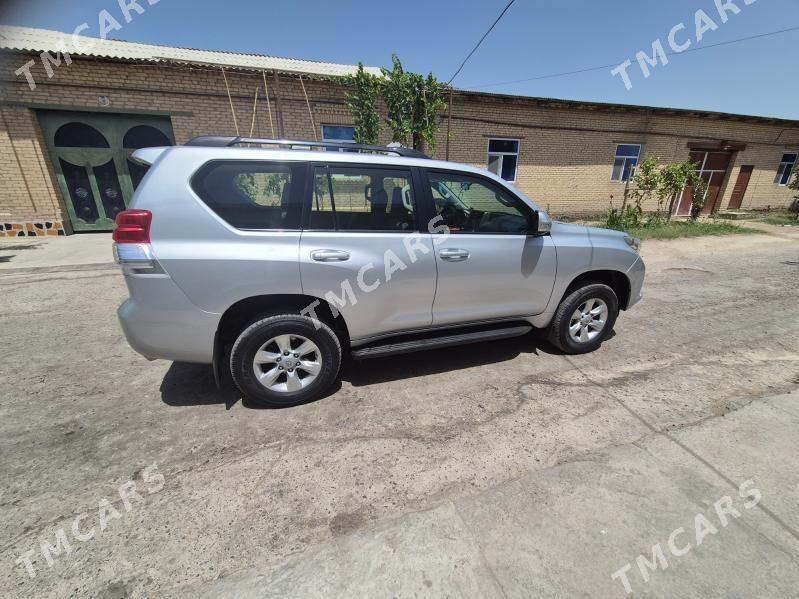 Toyota Land Cruiser Prado 2013 - 550 000 TMT - Туркменабат - img 4