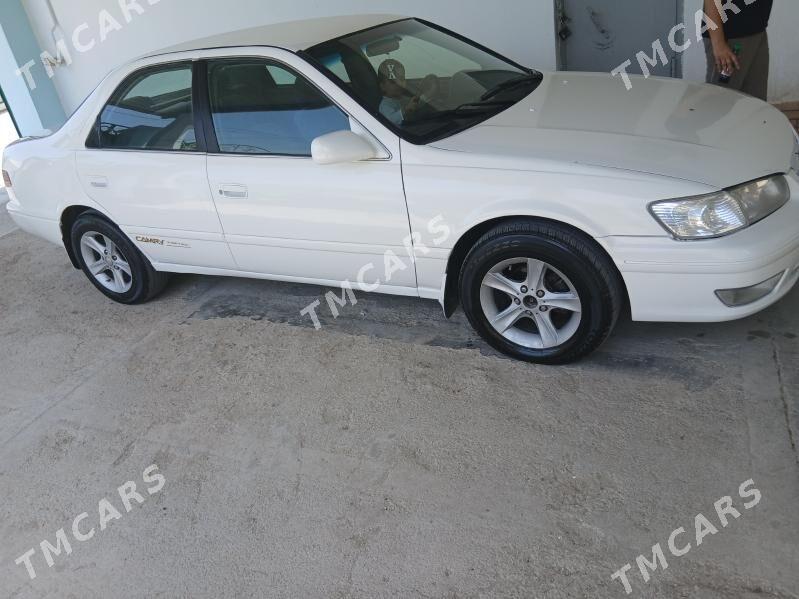 Toyota Camry 1998 - 114 000 TMT - Балканабат - img 4