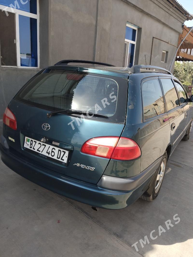 Toyota Avensis 2002 - 90 000 TMT - Дашогуз - img 4