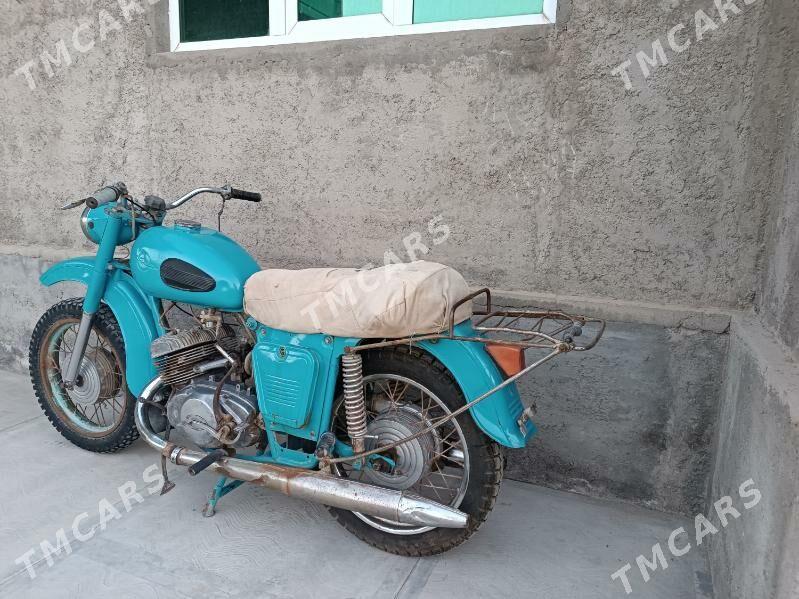 Iž Ýupiter 1980 - 6 000 TMT - Magdanly - img 2