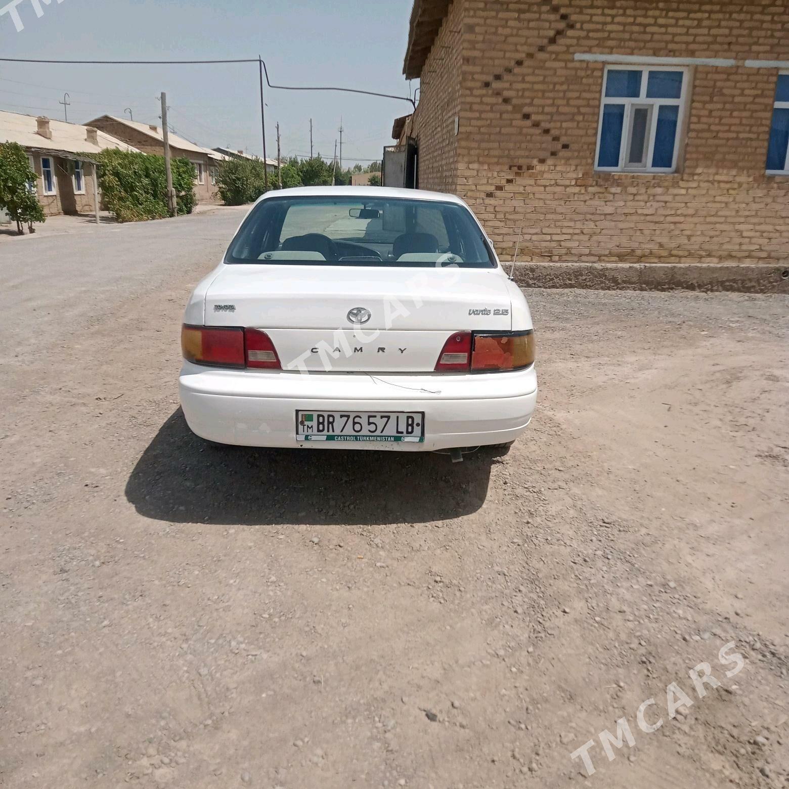 Toyota Camry 1995 - 46 000 TMT - Гарабекевюл - img 4