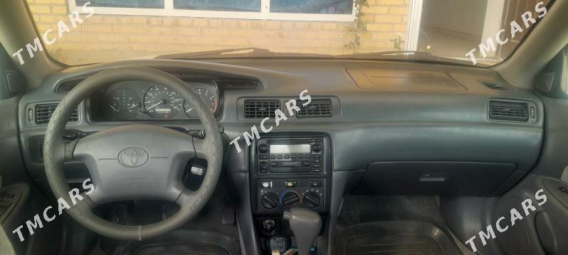 Toyota Camry 2001 - 140 000 TMT - Saýat - img 6