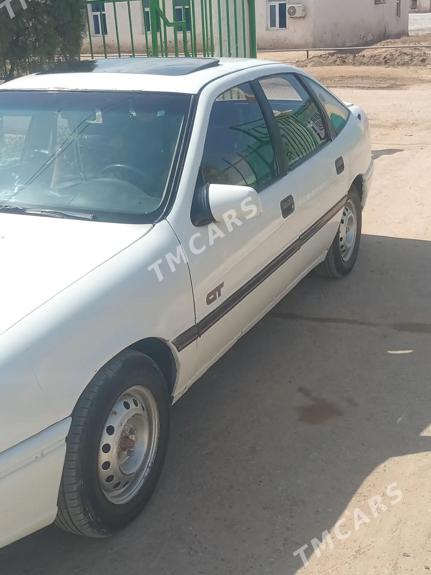 Opel Vectra 1989 - 25 000 TMT - Бабадайхан - img 3