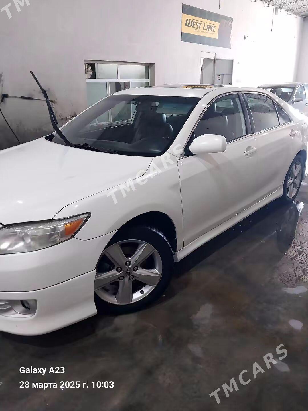 Toyota Camry 2010 - 210 000 TMT - Gyzylarbat - img 3