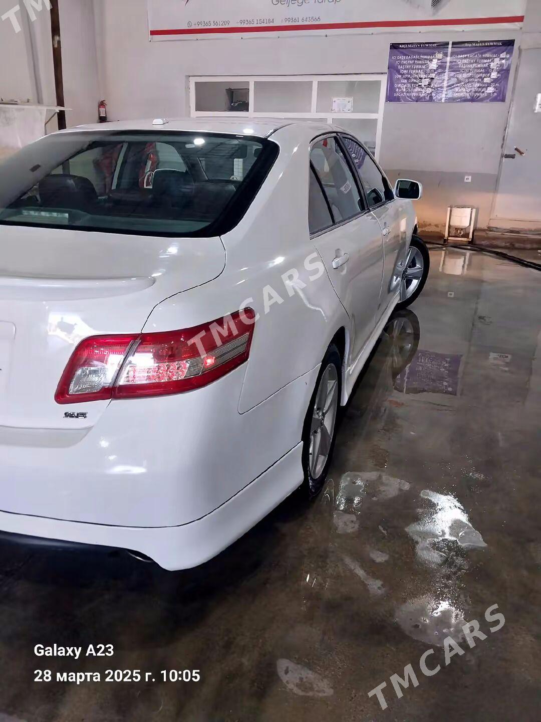 Toyota Camry 2010 - 210 000 TMT - Gyzylarbat - img 4