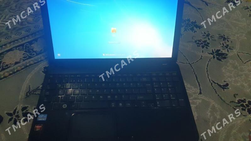 Notbuk Toshiba - Кëши - img 2
