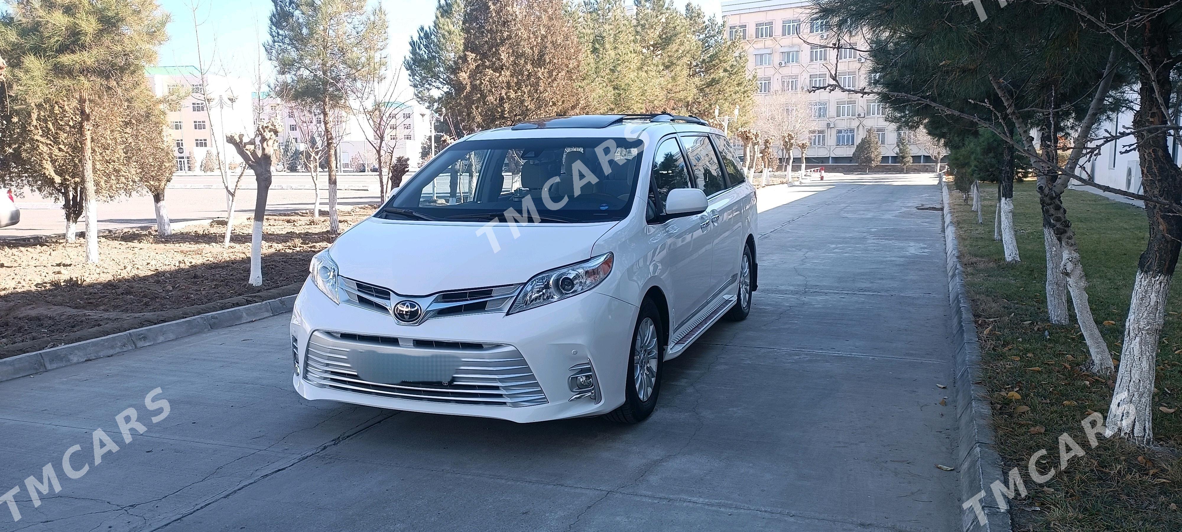 Toyota Sienna 2019 - 470 000 TMT - Мары - img 2