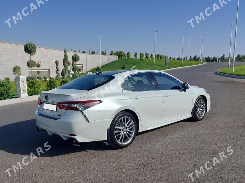 Toyota Camry 2022 - 340 000 TMT - Бузмеин - img 6