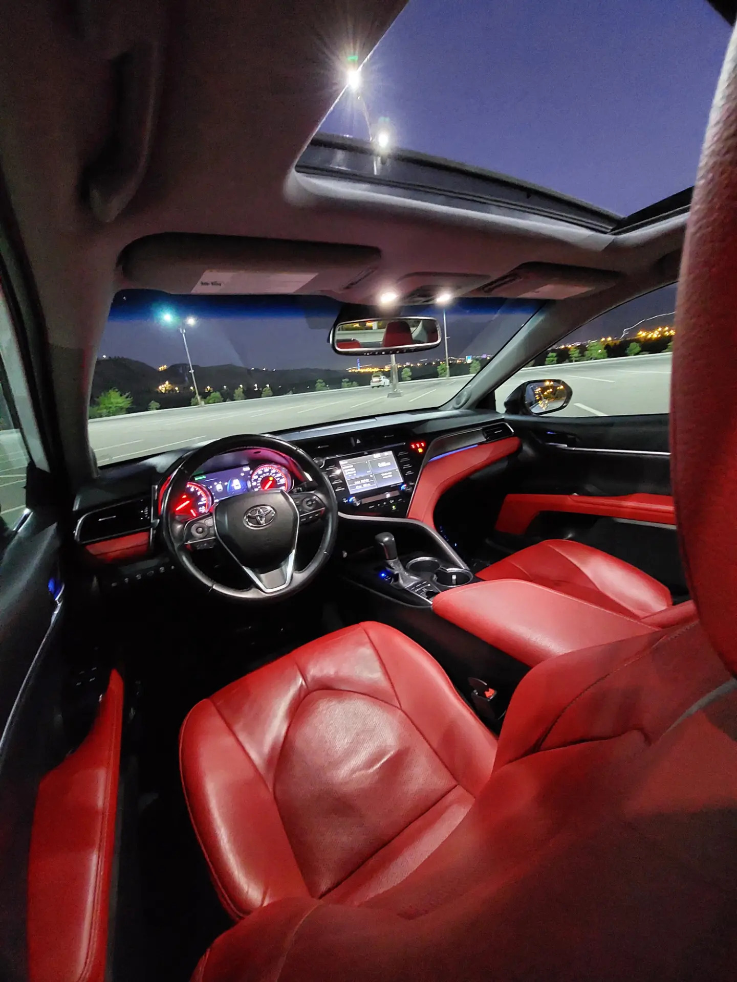 Toyota Camry 2019 - 335 000 TMT - Aşgabat - img 3