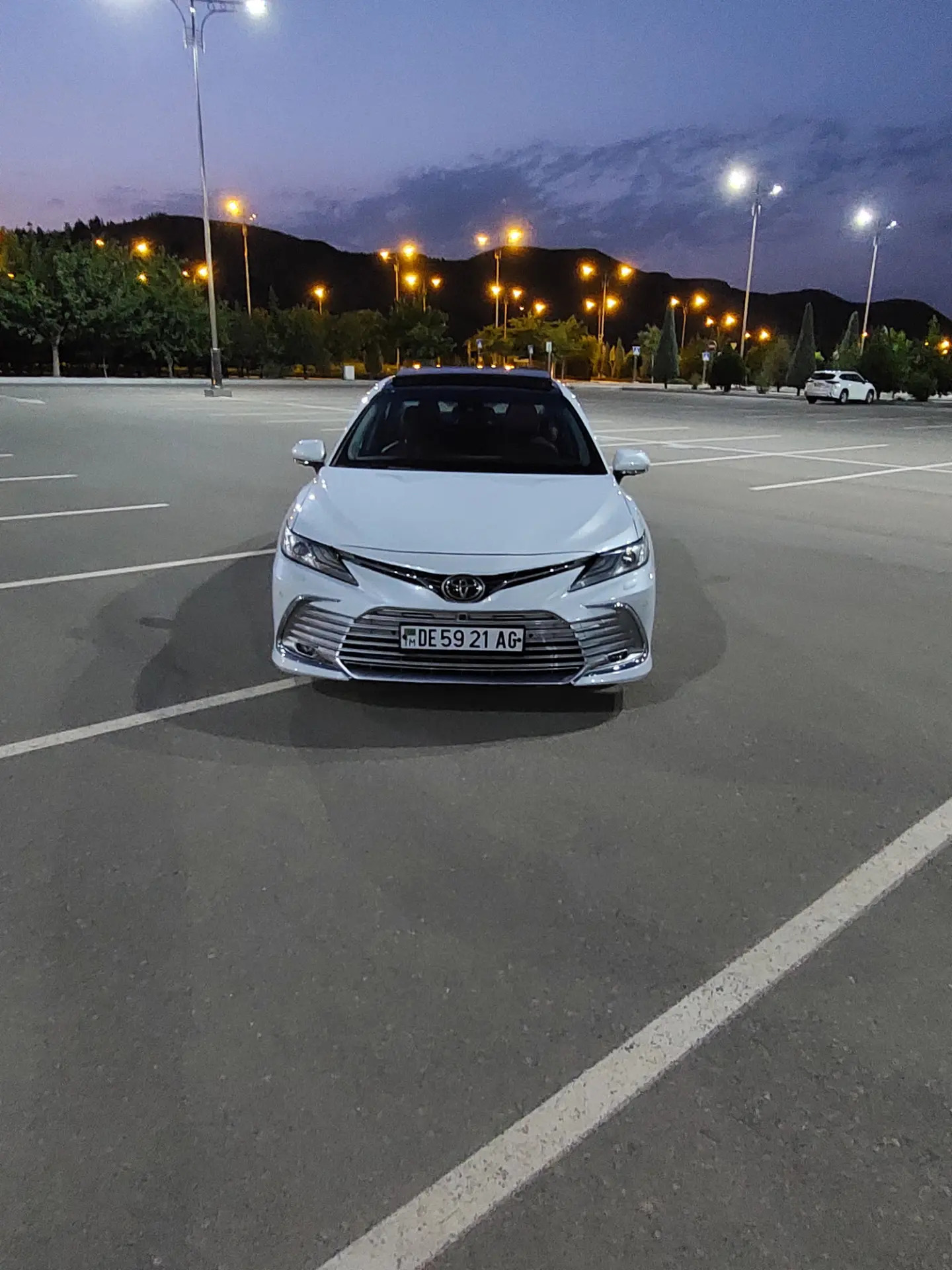Toyota Camry 2019 - 335 000 TMT - Aşgabat - img 5