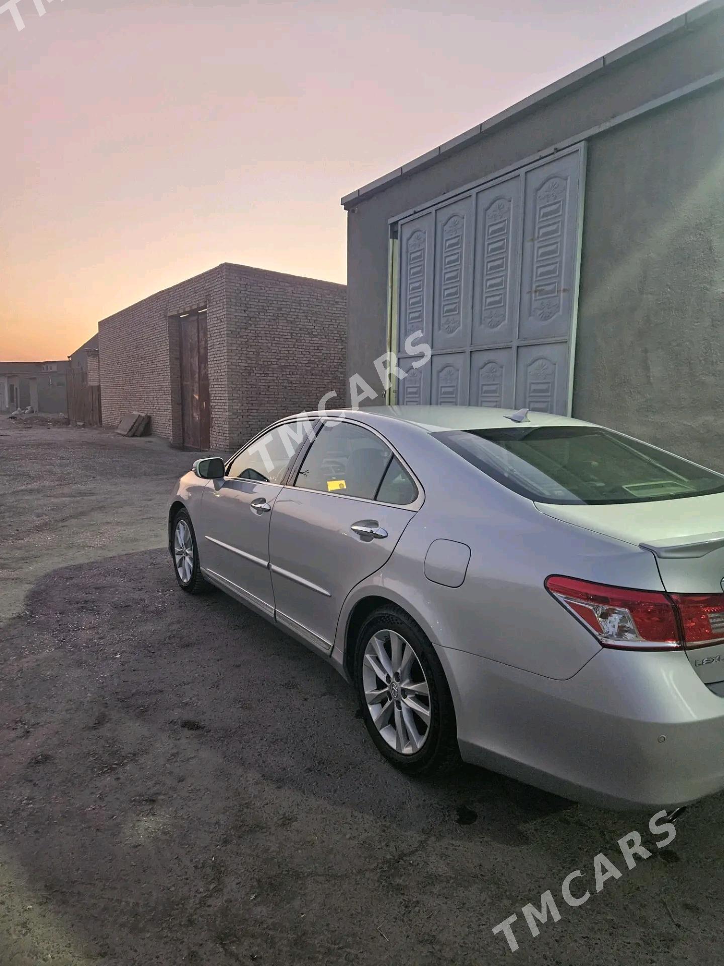 Lexus ES 350 2010 - 245 000 TMT - Туркменабат - img 4