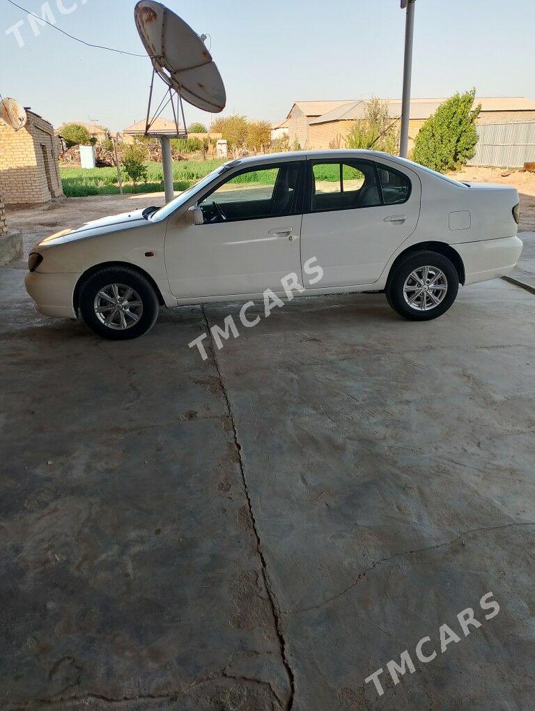 Nissan Primera 2001 - 42 000 TMT - Мары - img 7