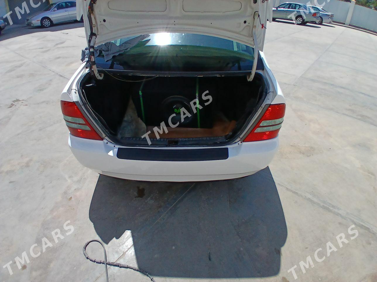 Toyota Corolla 2003 - 105 000 TMT - Çärjew - img 2