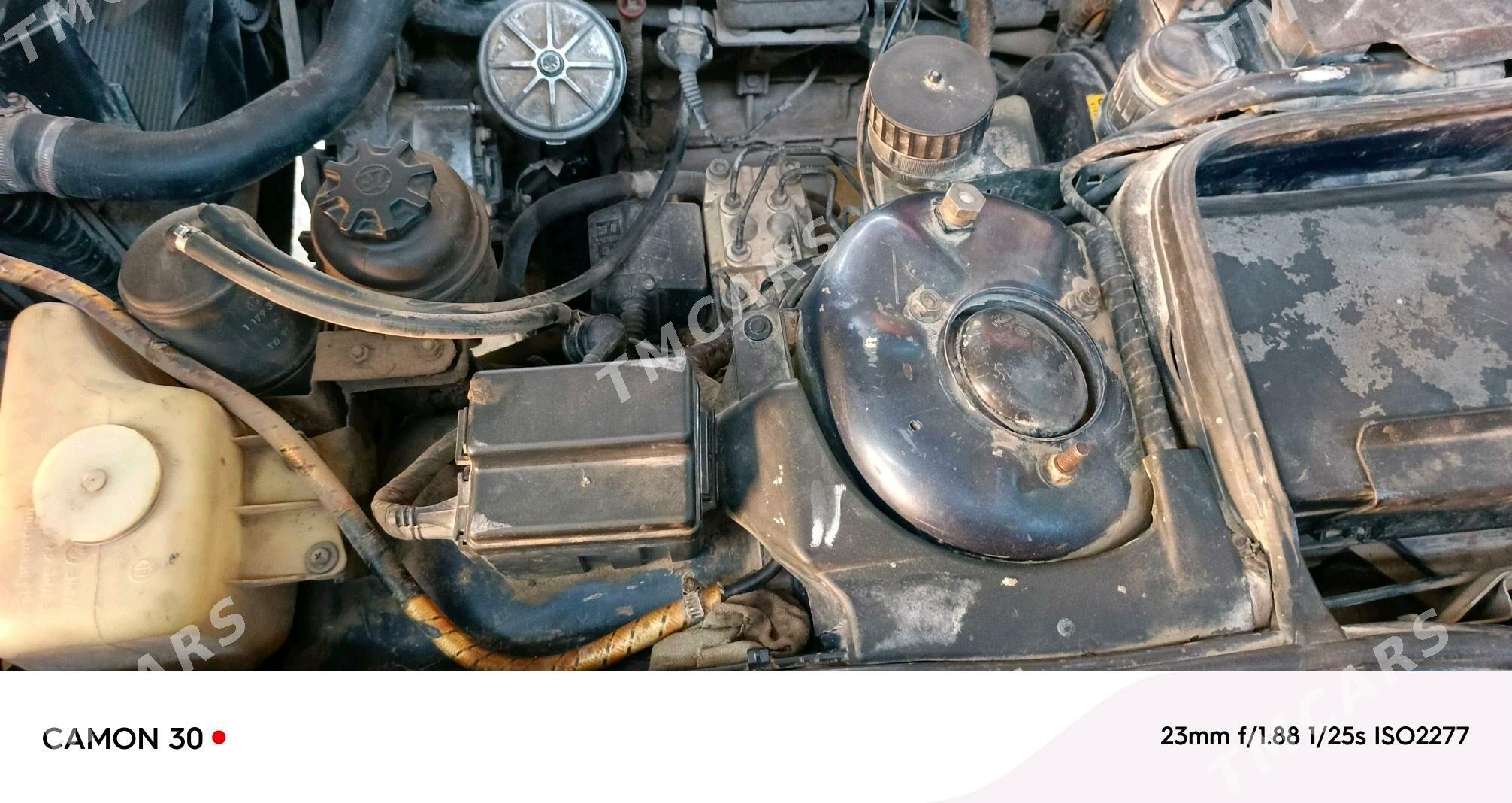 BMW 730 1991 - 28 000 TMT - Туркменгала - img 10