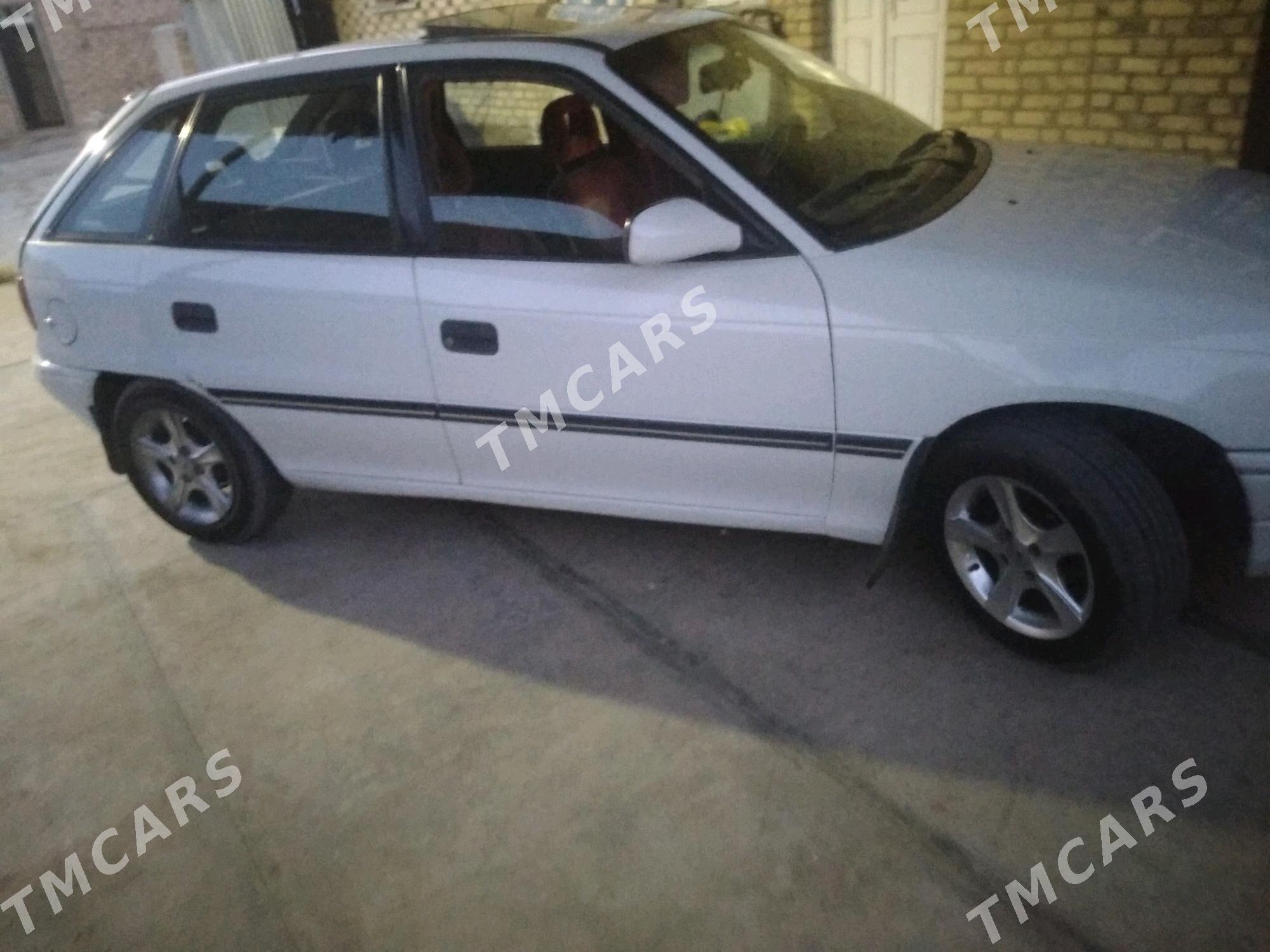 Opel Astra 1992 - 35 000 TMT - Mary - img 5