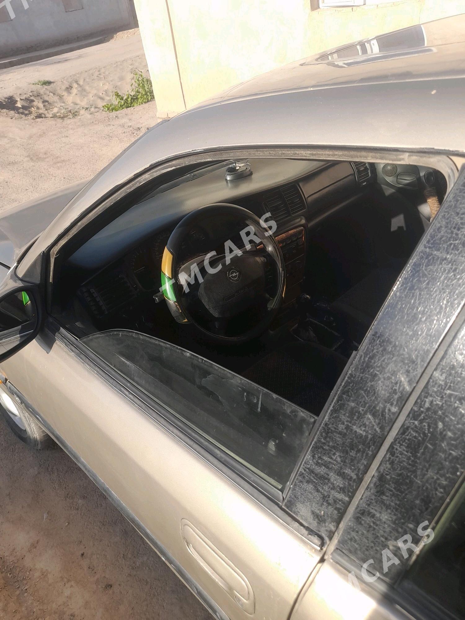 Opel Vectra 1997 - 35 000 TMT - Дашогуз - img 3