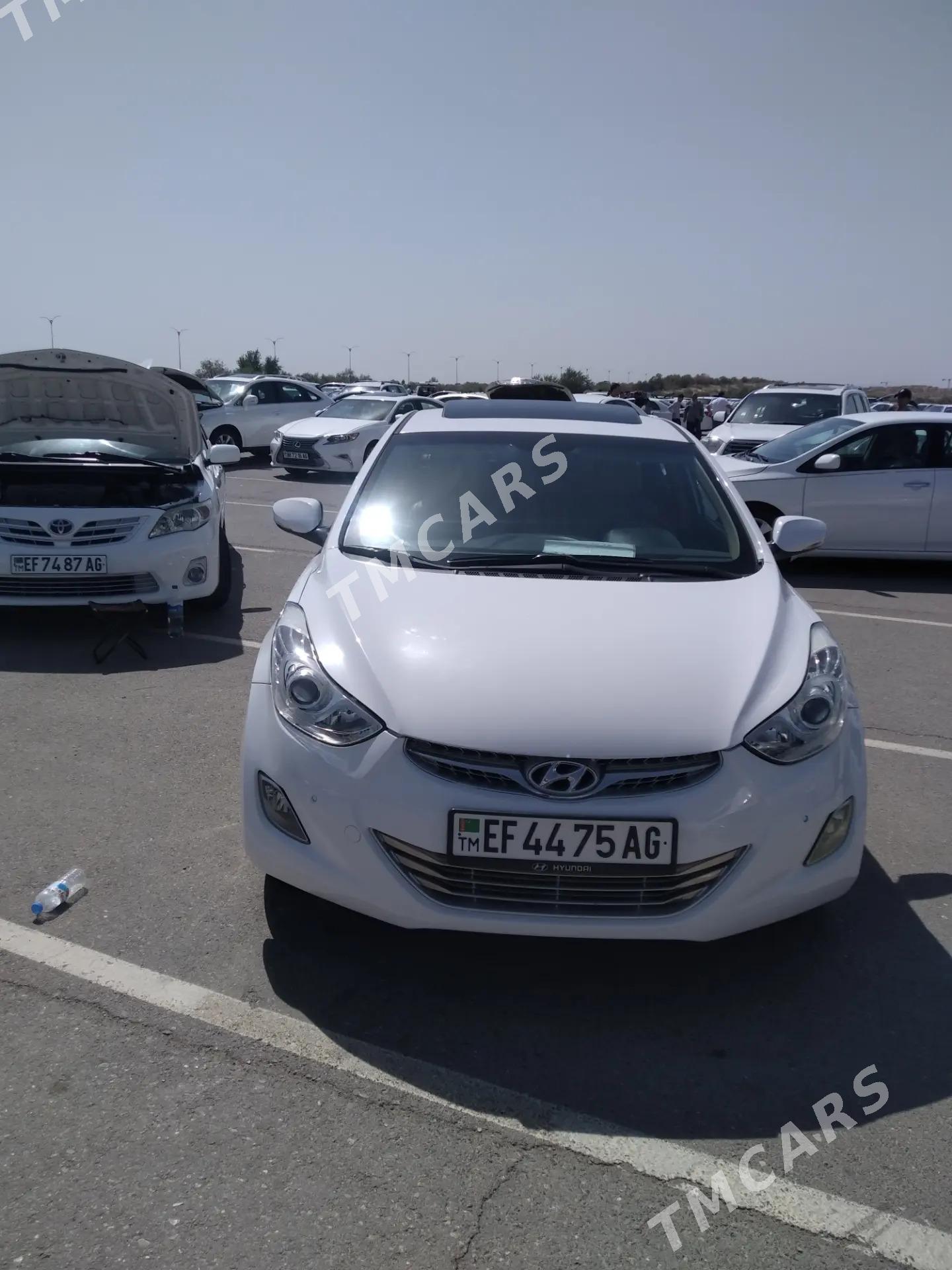 Hyundai Elantra 2013 - 180 000 TMT - Aşgabat - img 4