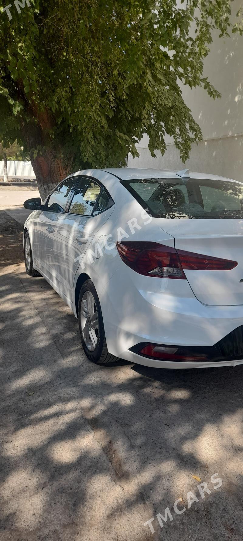 Hyundai Elantra 2020 - 215 000 TMT - 1 mkr - img 2