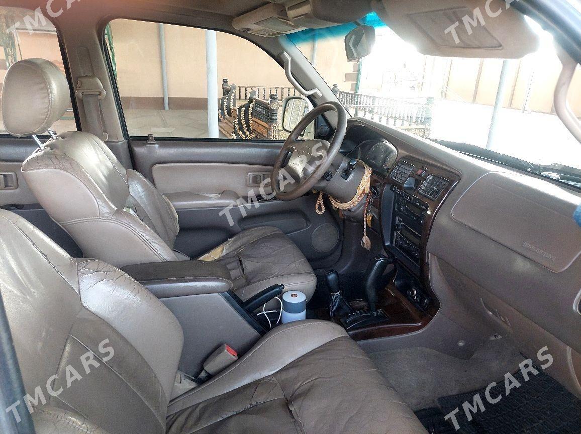 Toyota 4Runner 2002 - 140 000 TMT - Тагтабазар - img 2