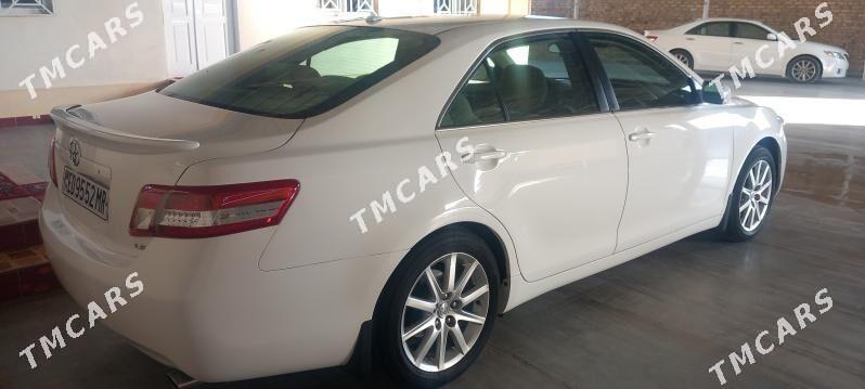 Toyota Camry 2011 - 190 000 TMT - Мары - img 1